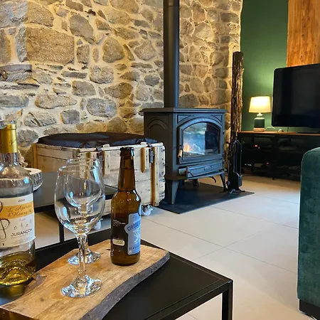 Du Rouge Gorge D'azun Дом отдыха Окен