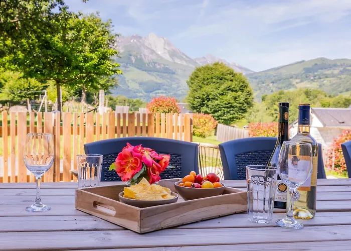 Du Rouge Gorge D'azun بيت للعطل *